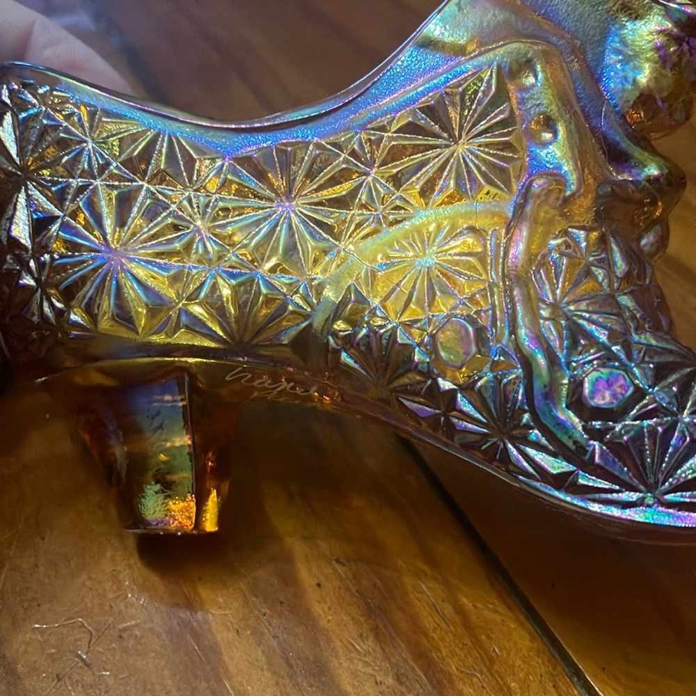 Fenton iridescent amber Glass Art Shoe Ornament Hand Painted - Picture 3 of 6